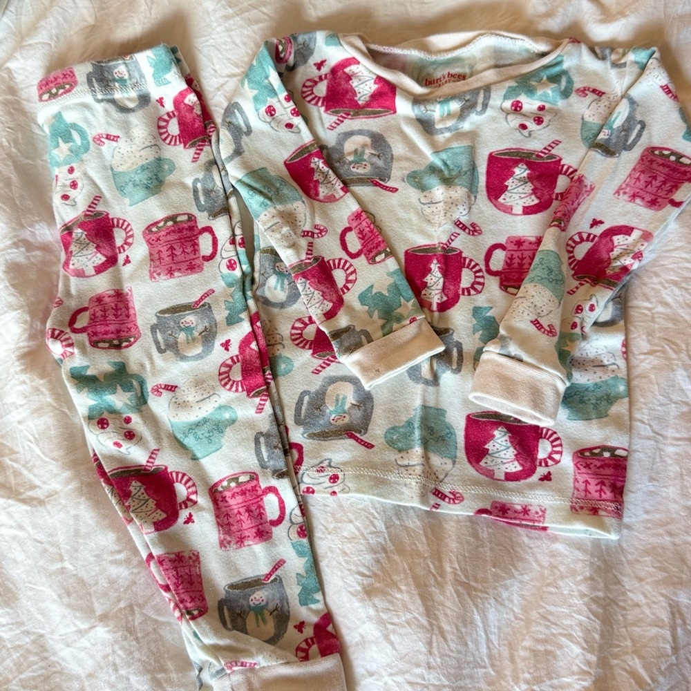 Burt's Bees Mugs of Happiness Pajama Set